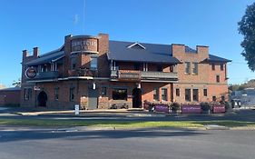 Commercial Hotel Kaniva Call To Save Dollars